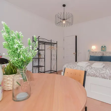 Downtown River Apartment